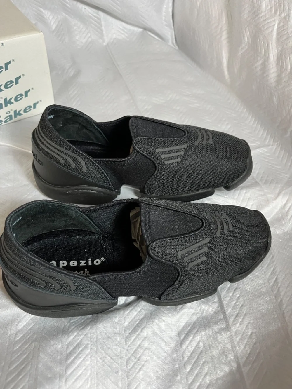 Capezio‎ Dansneaker Dance Sneakers 2 Sizes Avail 5 or 6